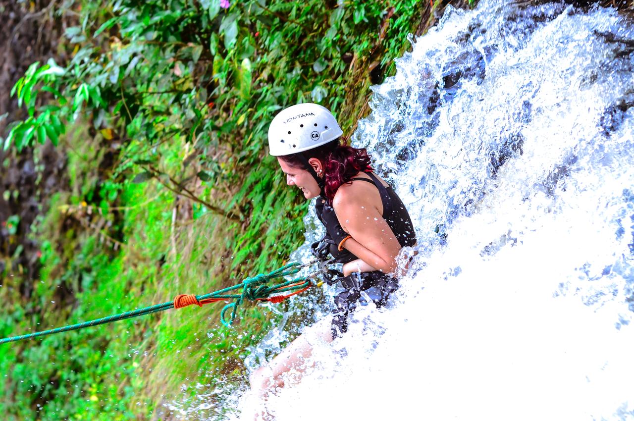 Rope Jump Cachoeira Cancan